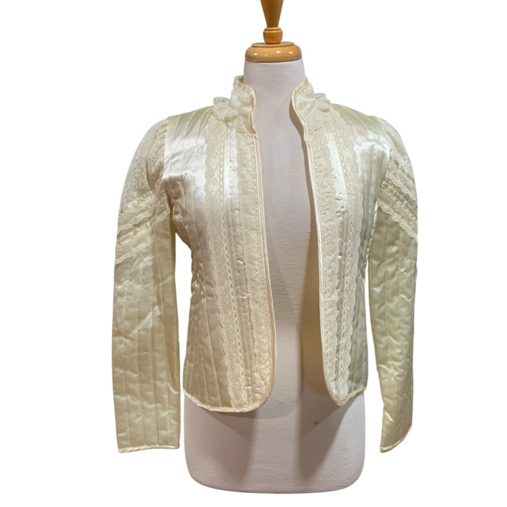 Vntg 70’s Gunne Sax Cream Lace Women's lightweight jacket size M